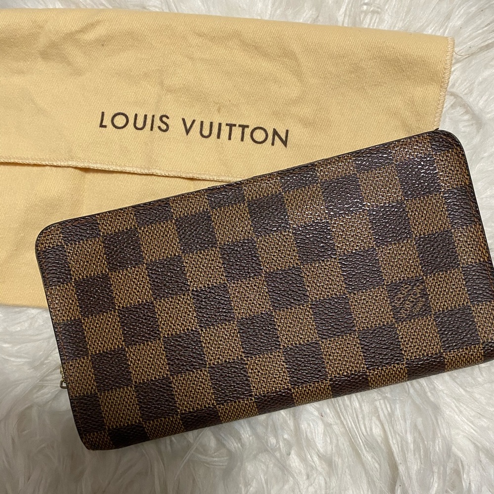 Authentic Louis Vuitton wallet